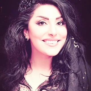 نازی عزیزی